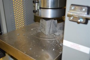 آزمایش تخصصی سنگ